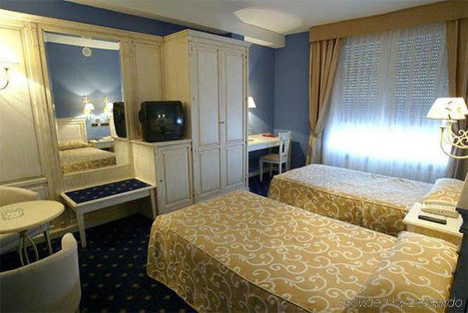 Hotel Leonor Miron Сория Номер фото